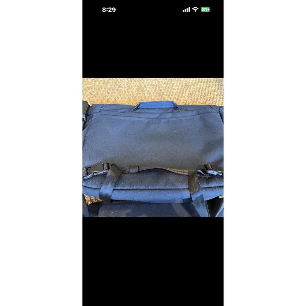 Patagonia Half Mass Messenger/Computer Bag Navy Blue